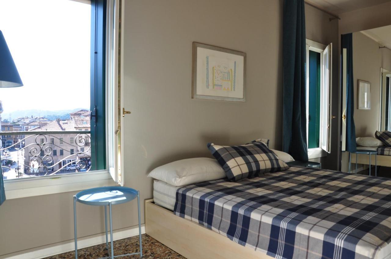 Piazza Alta Penthouse Apartment Bassano del Grappa Bagian luar foto